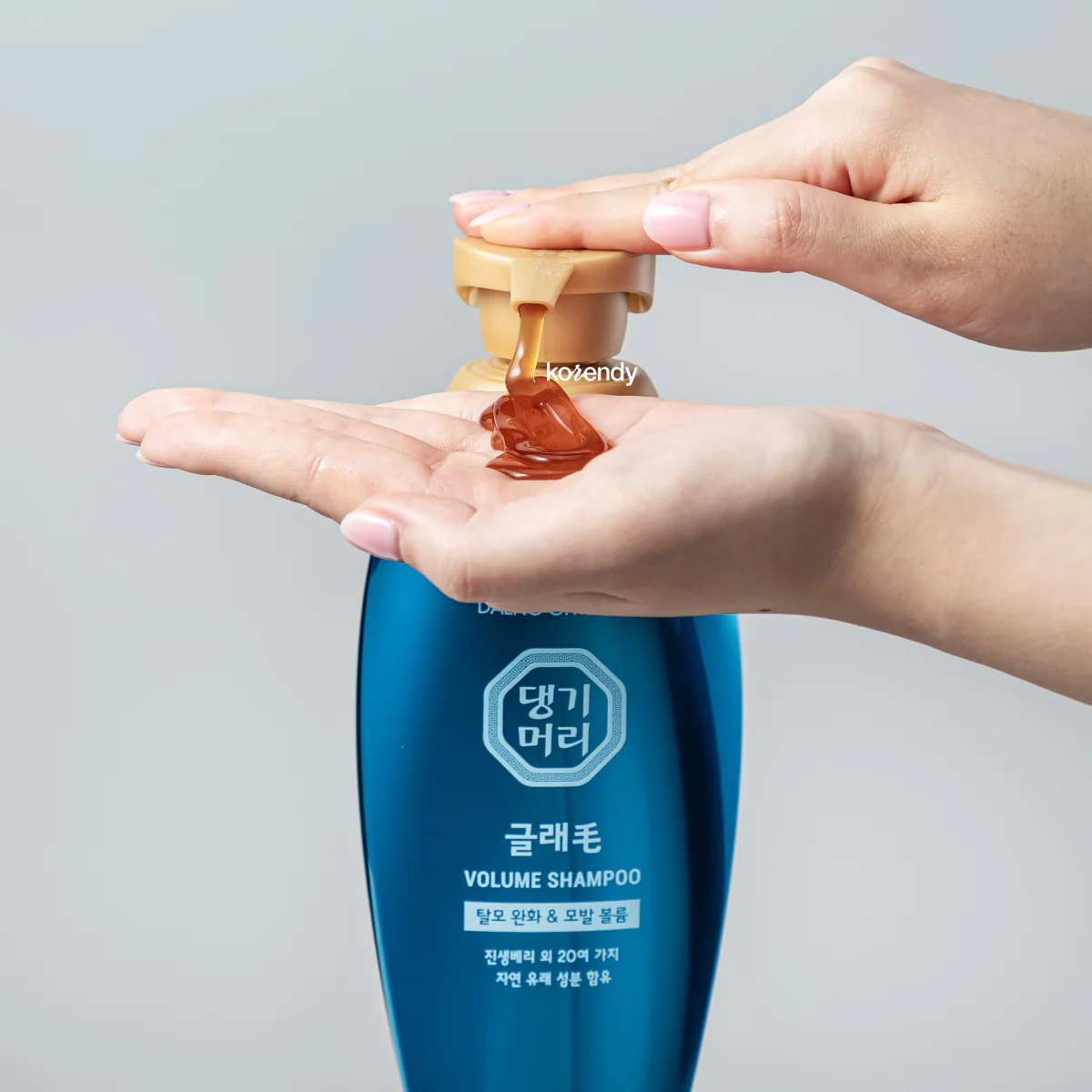 Daeng Gi Meo Ri - Glamo Volume Shampoo (Dolgunluk Kazandırıcı ve Besleyici Kırmızı Ginsengli Hacim Şampuanı) 400ml - Image 2