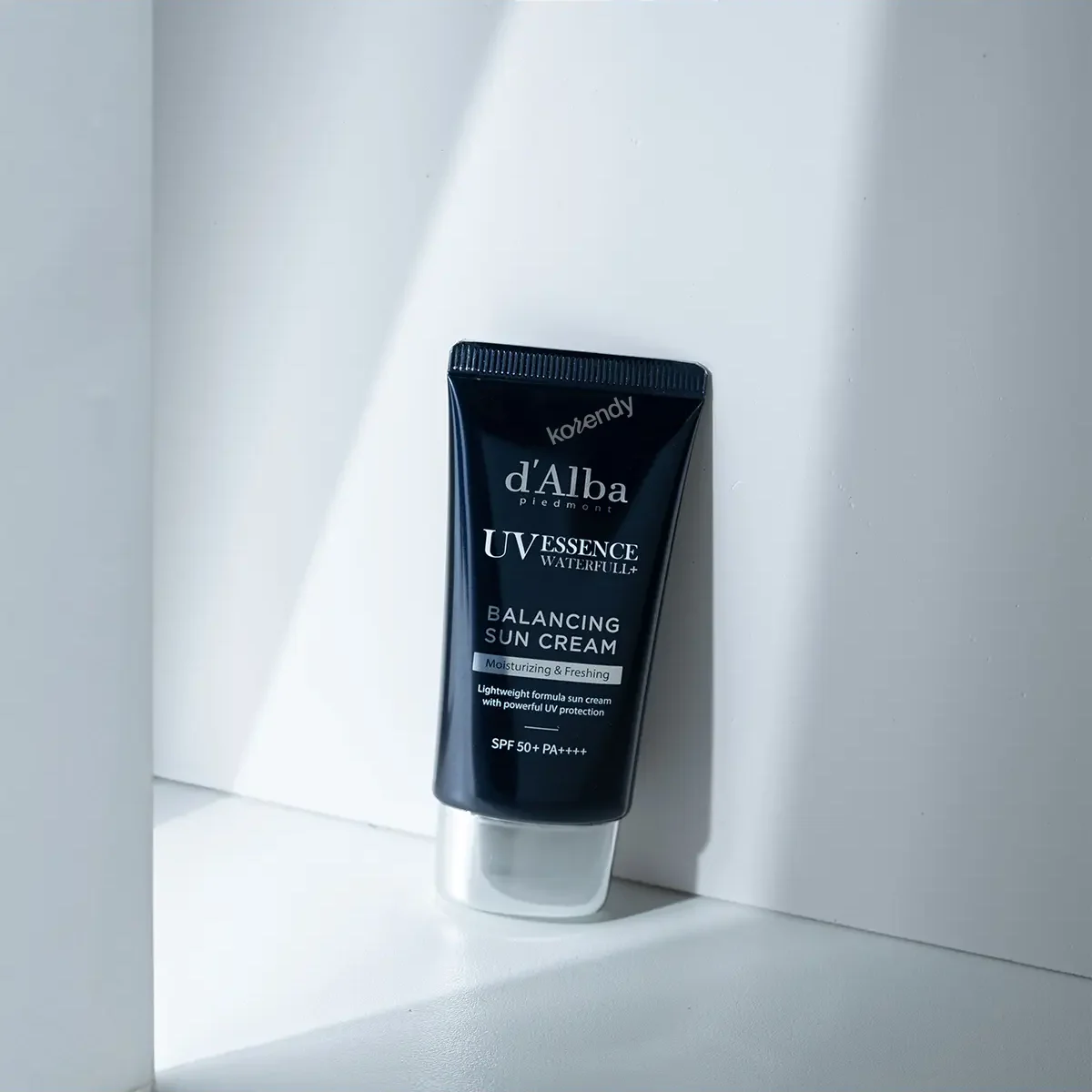d'Alba - Waterfull Balancing Sun Cream (Sebum Dengeleyici ve Serinletici Beyaz Trüflü Güneş Kremi) 50ml - Image 3