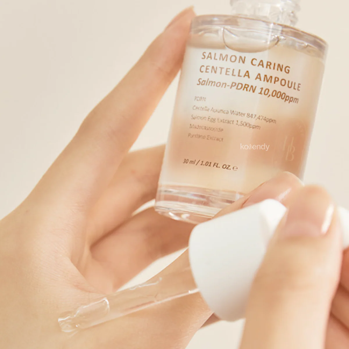 Heveblue - Salmon Caring Centella Ampoule (Kuruluk Kaynaklı Kızarıklık Önleyici ve Bariyer Koruyucu %85 Centella Suyu & PDRN İçeren Ampul) 30ml - Image 2