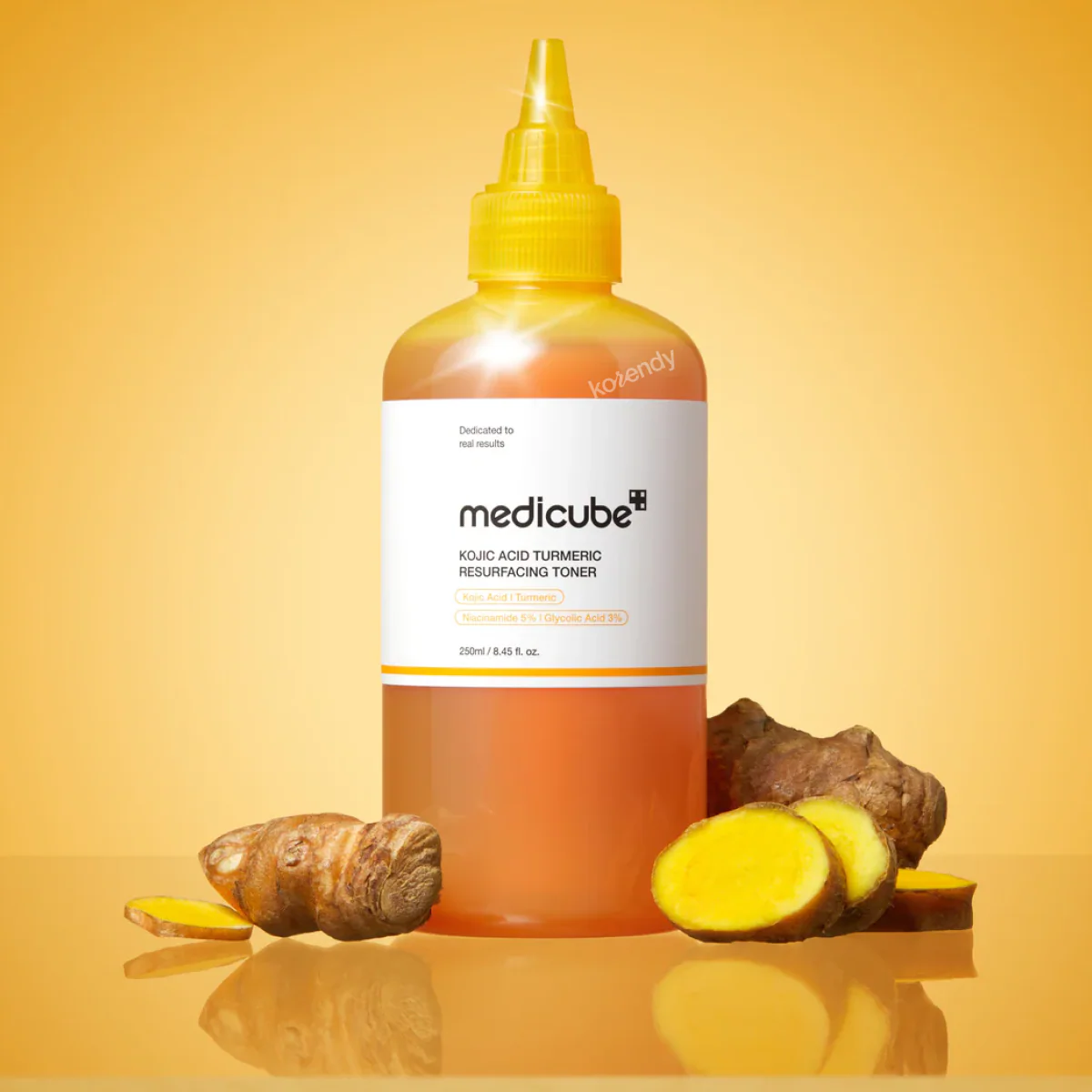 Medicube - Kojic Acid Turmeric Resurfacing Toner (Leke ve Gözenek Önleyici Yenileyici Kojik Asit & Glikolik Asitli Tonik) 250ml - Image 3