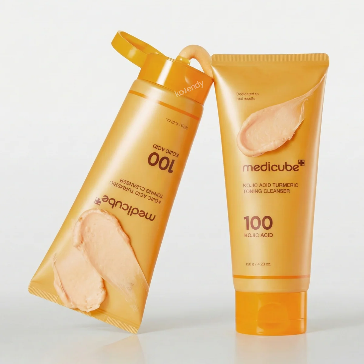 Medicube - Kojic Acid Turmeric Toning Cleanser (Leke ve Donukluk Önleyici Kojik Asit & Zerdeçallı Temizleyici) 120g - Image 2