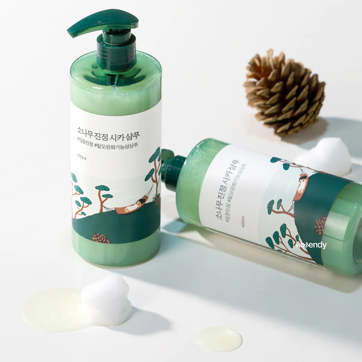 Round Lab - Pine Calming Cica Shampoo (Yağlı ve Kepek Görünümlü Saç Derisi İçin Arındırıcı Climbazole ve ACZERO™ İçerikli Saç Dökülmesi Karşıtı Şampuan) 400ml - Image 2